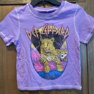 NWT Forever 21 Women’s Def Leppard 🐆 Graphic Crop Top